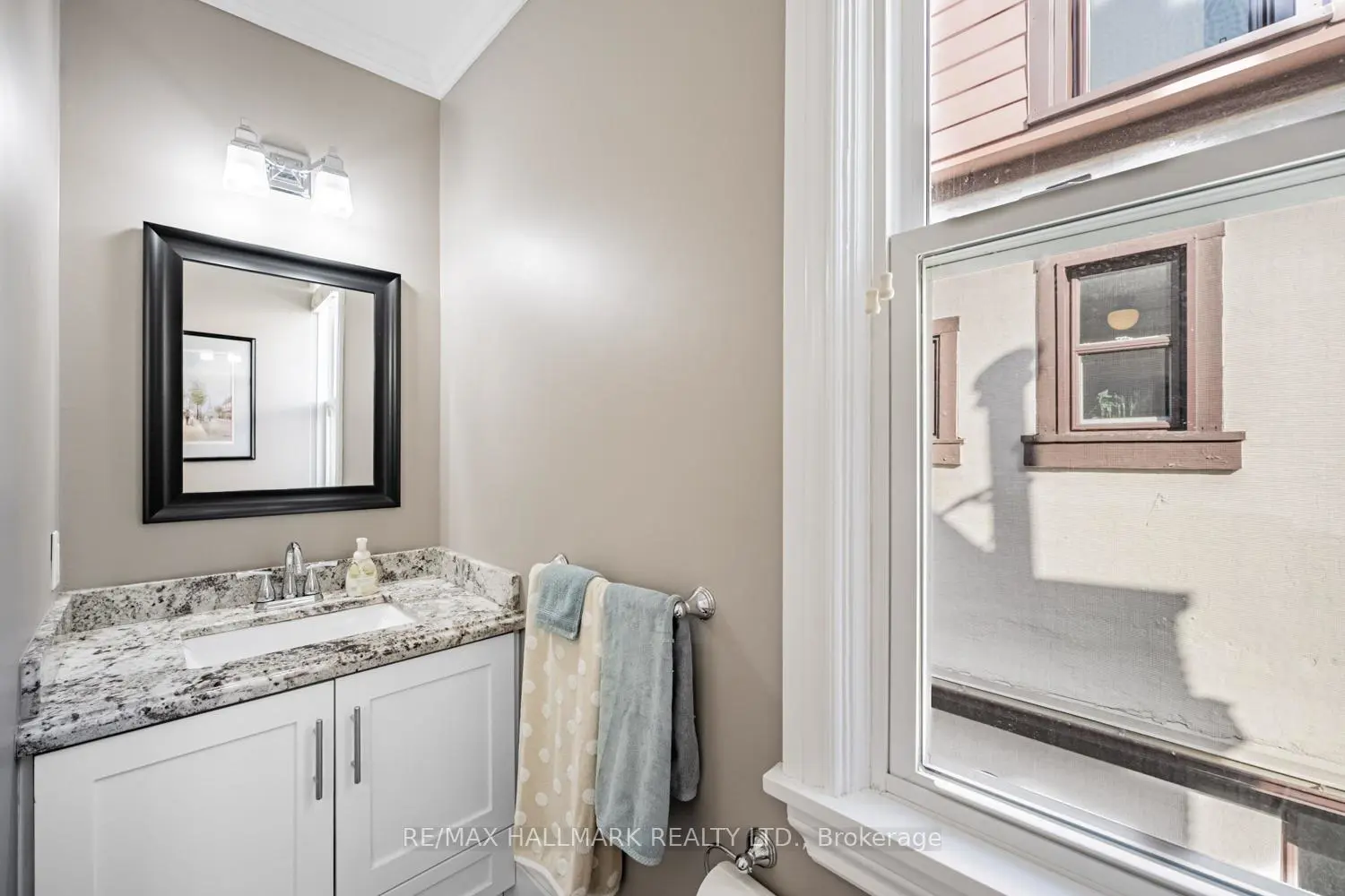 Additional image 10 of 407 Aberdeen Avenue