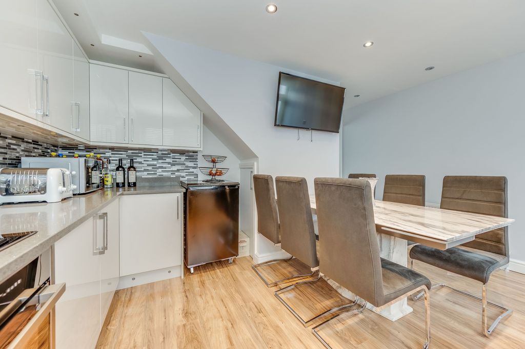 Additional image 4 of 2 bed maisonette for saleGervase Avenue, Sheffield S8