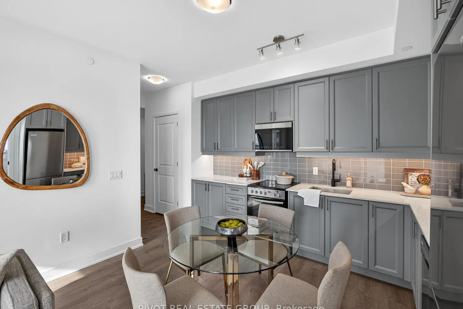 Additional image 2 of 2333 Khalsa Gate 210