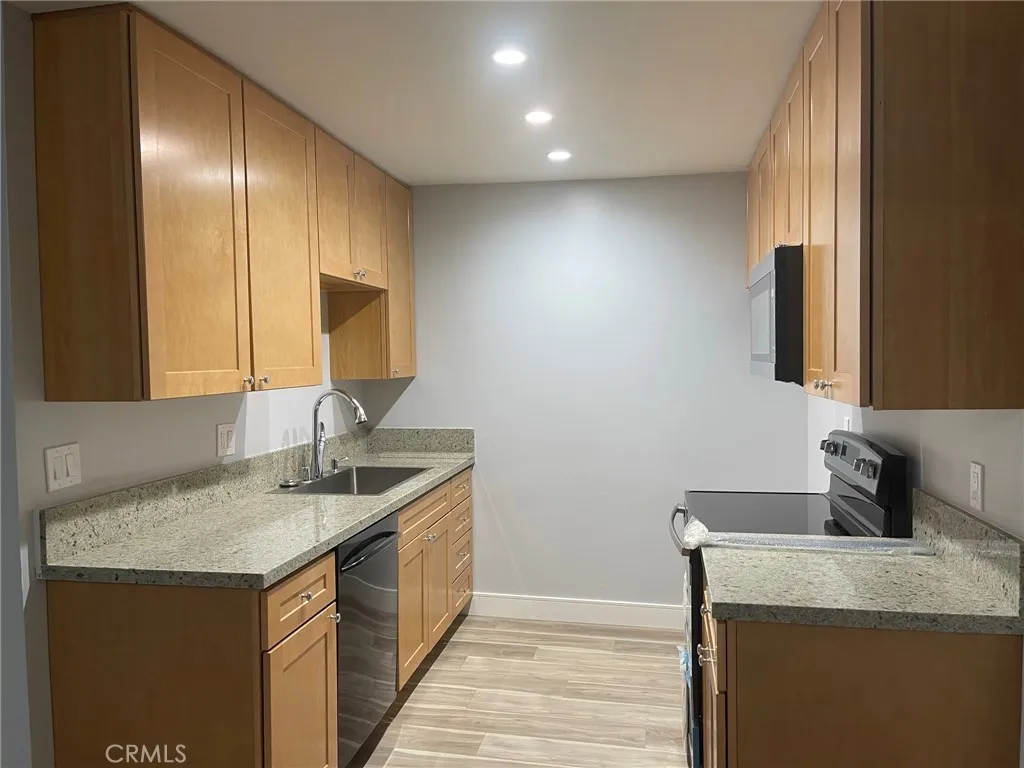 Additional image 19 of 23930 Los Codona Avenue Unit 106, Torrance, CA 90505