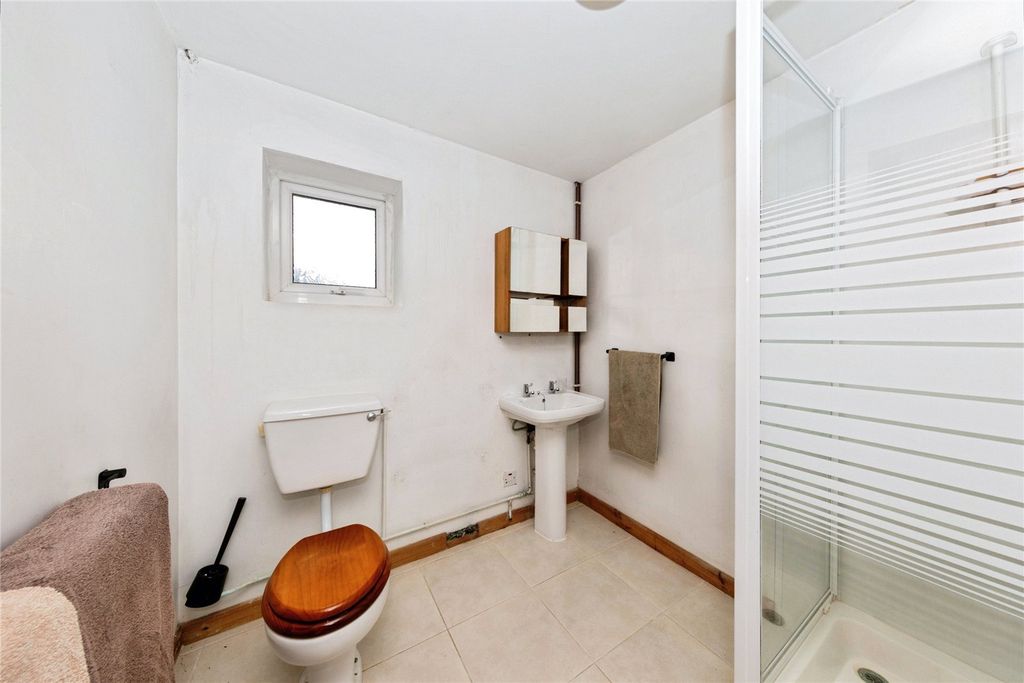 Additional image 34 of 5 bed detached house for saleSt. Illtyd Rise, Burry Port, Dyfed SA16