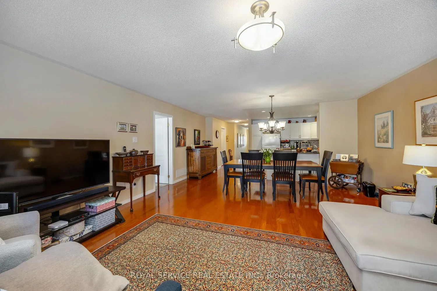 Additional image 8 of 877 Wentworth Street 6