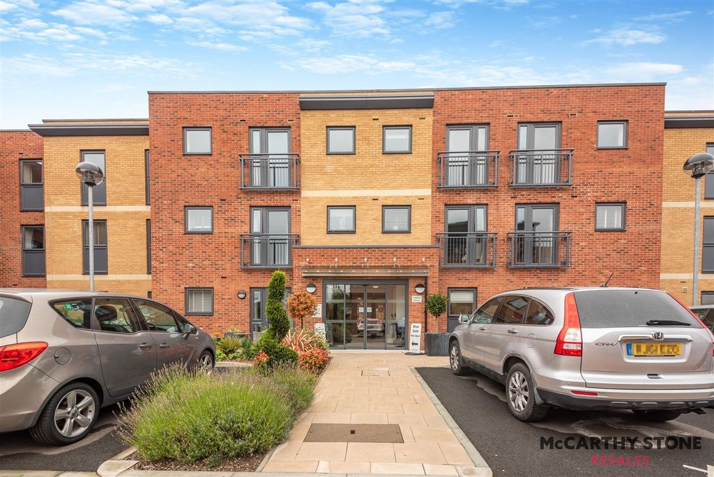 Additional image 19 of 1 bed flat for saleThe Moors, Thatcham RG19