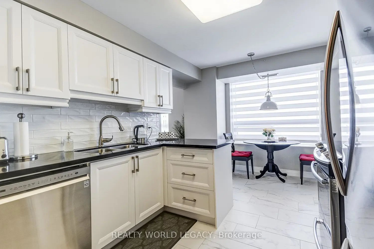 Additional image 3 of 100 Burloak Drive 1301