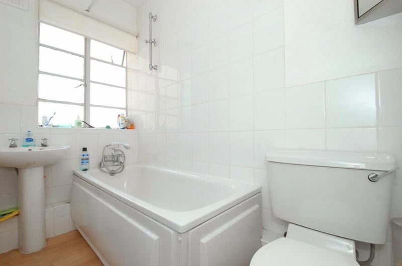 Additional image 4 of Room in a Shared Flat, West Kensington Court, W14, N1 7GU
