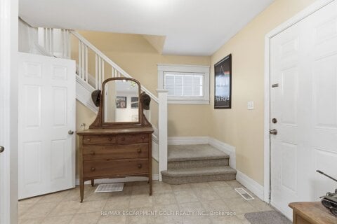 Additional image 8 of 132 1/2 Lake Street, St. Catharines, ON, L2R 5Y1
