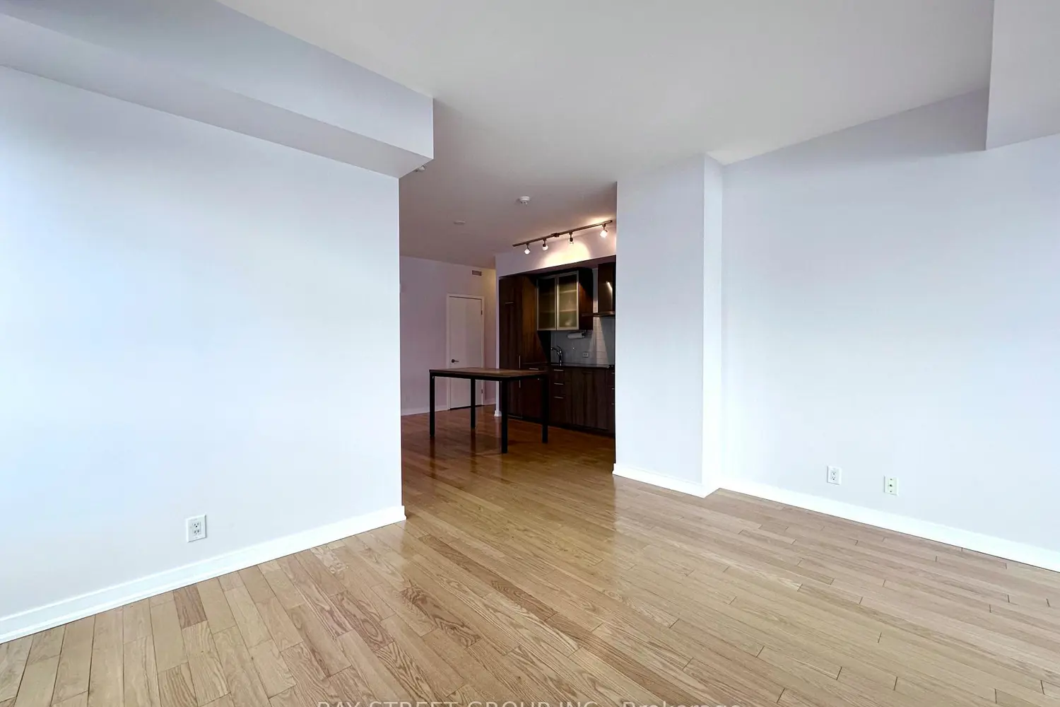 Additional image 13 of 12 York Street 3704