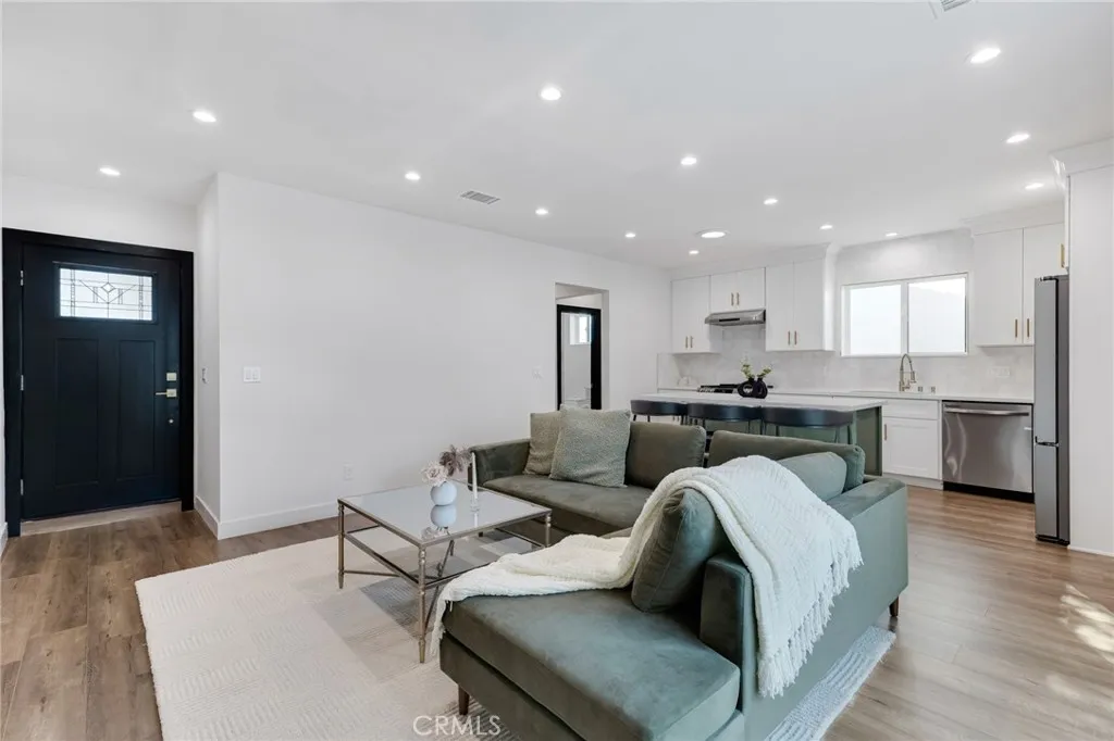 Additional image 4 of 6204 Beeman Avenue, Valley Glen, CA 91606