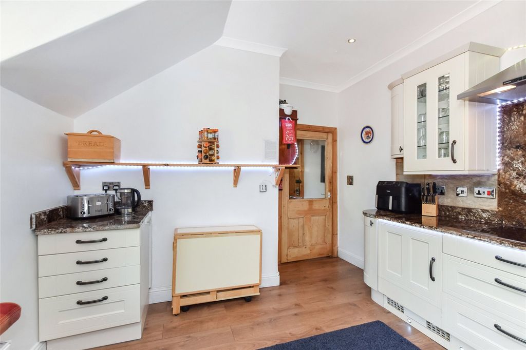 Additional image 11 of 2 bed flat for saleFassiefern, Main Street, Killin FK21