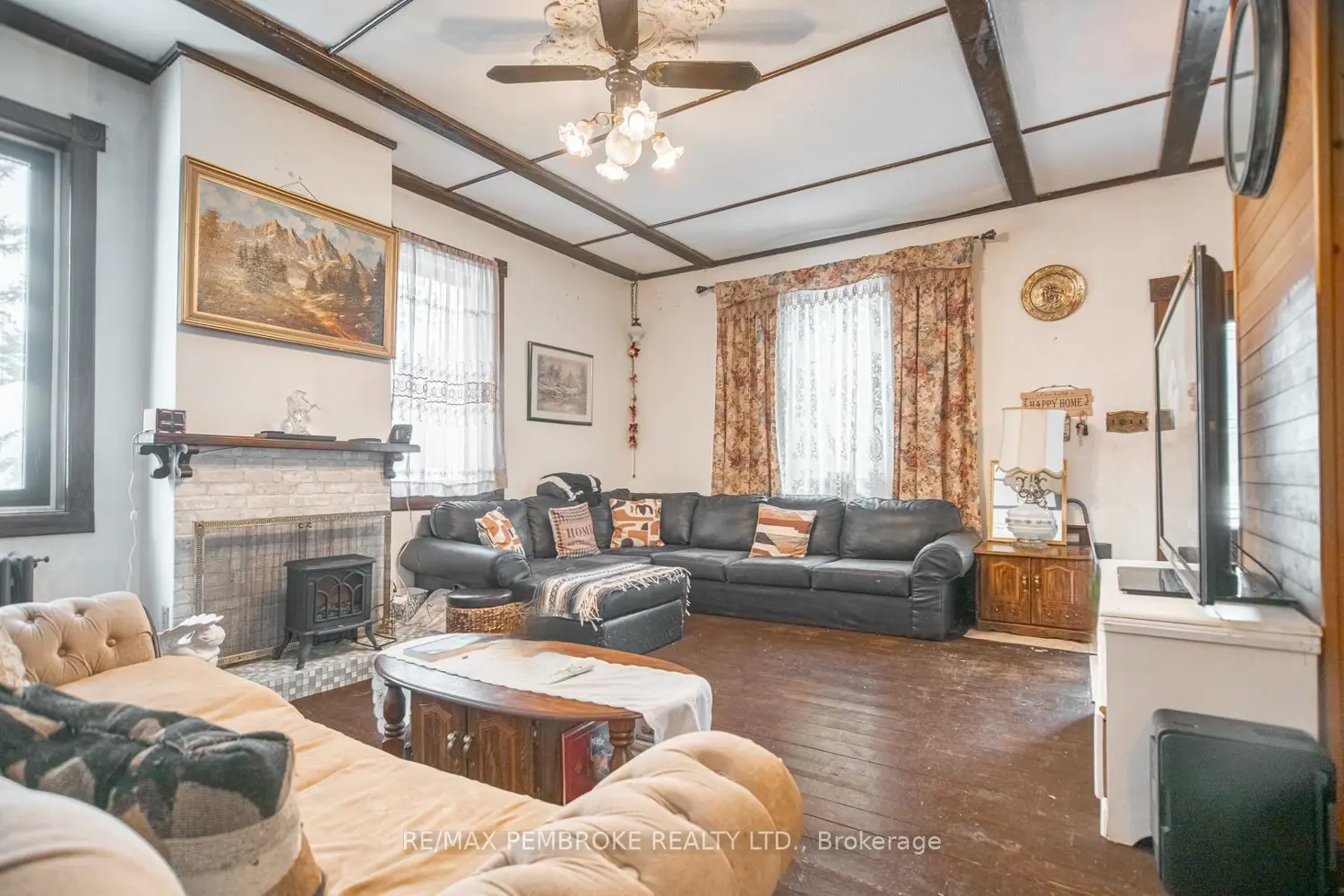 Additional image 11 of 476 Airport Road