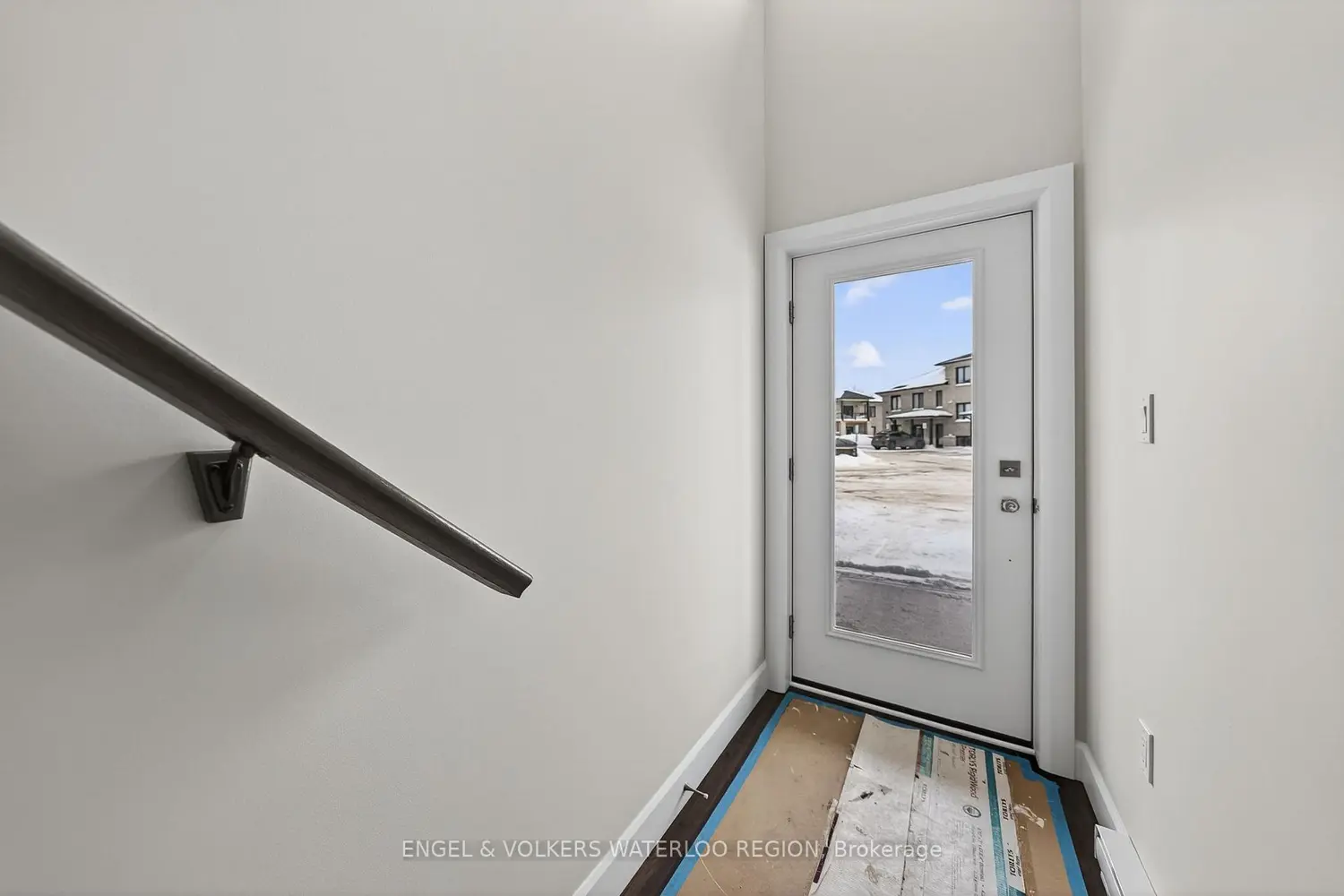 Additional image 5 of 3202 Vivian Line 48