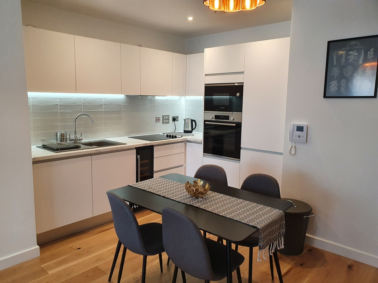 Additional image 3 of 2 Bed Flat, Windmill Street, B1, N1 7GU