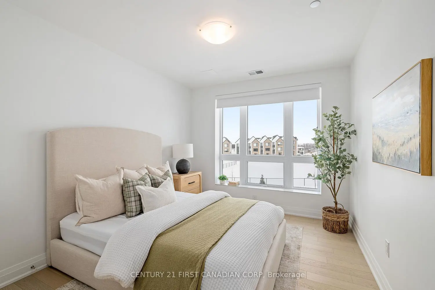 Additional image 8 of 1560 Upper West Avenue 302