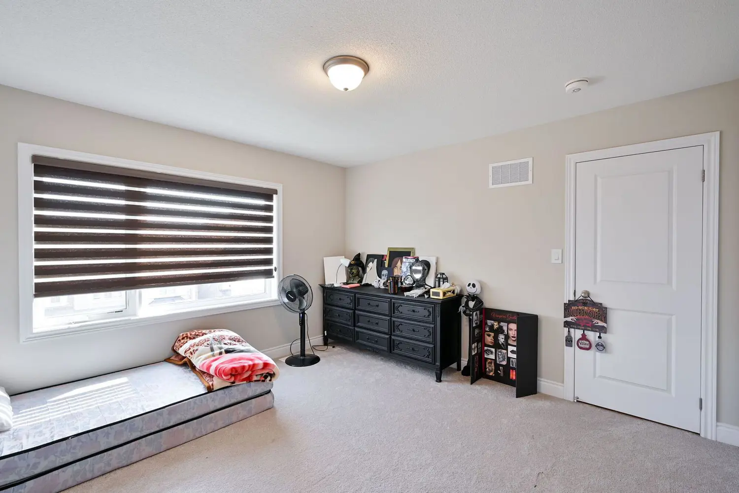 Additional image 15 of 12 Junior Road