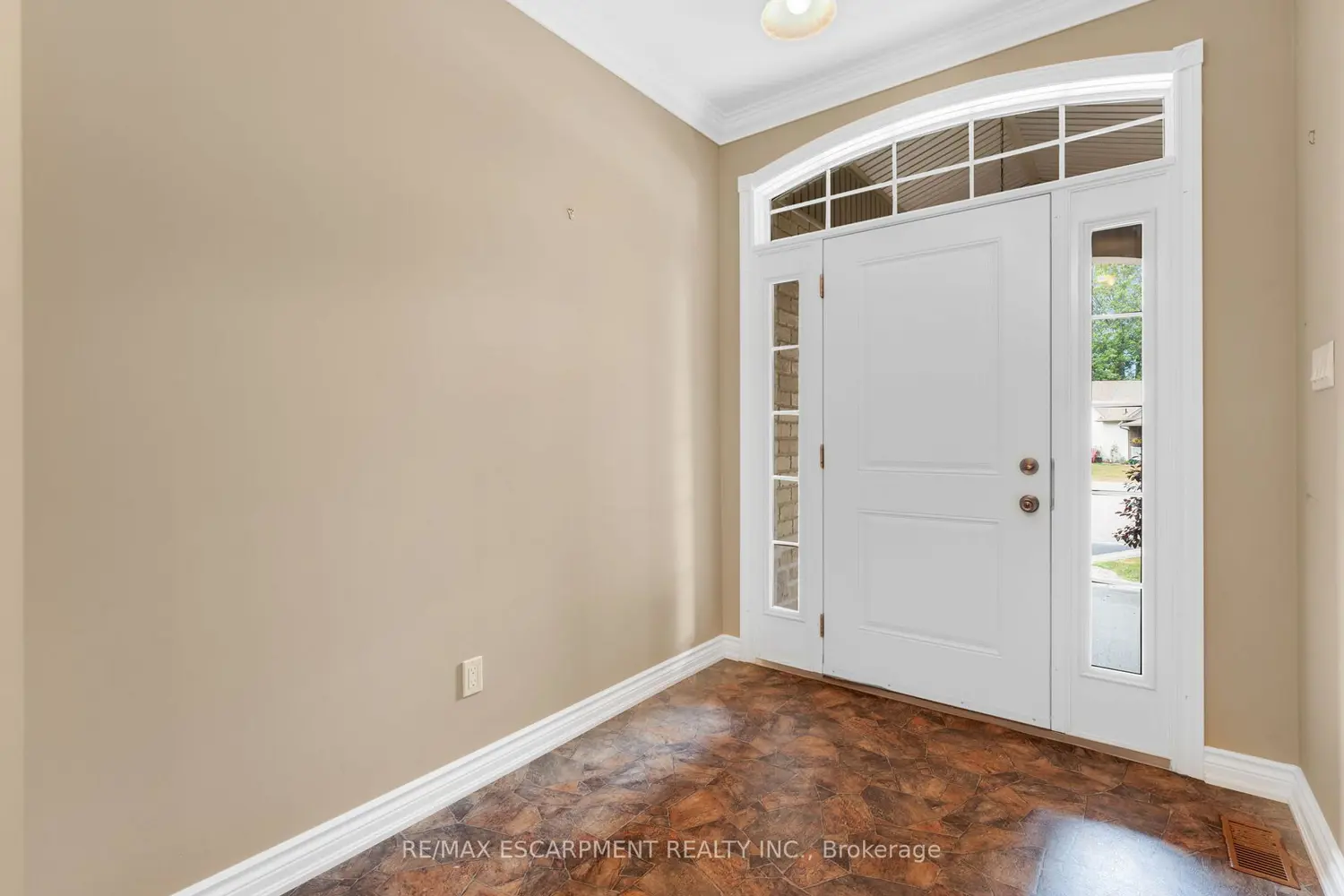 Additional image 4 of 28 Maplewood Court