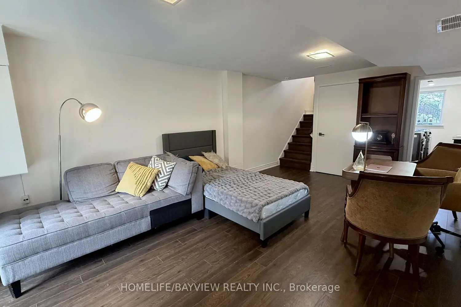 Additional image 18 of 85 Crimson Millway