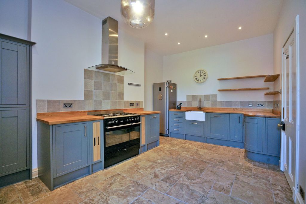 Additional image 6 of 3 bed flat for sale162 Mid Stocket Road, Aberdeen AB15