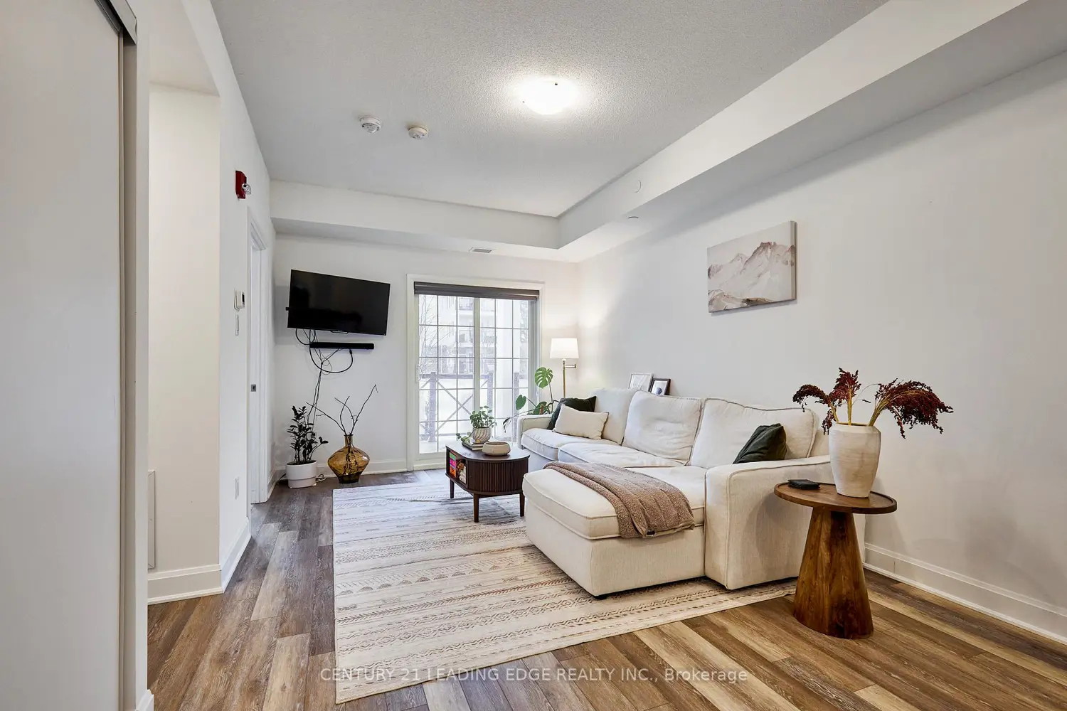 Additional image 11 of 50 Lakebreeze Drive 105