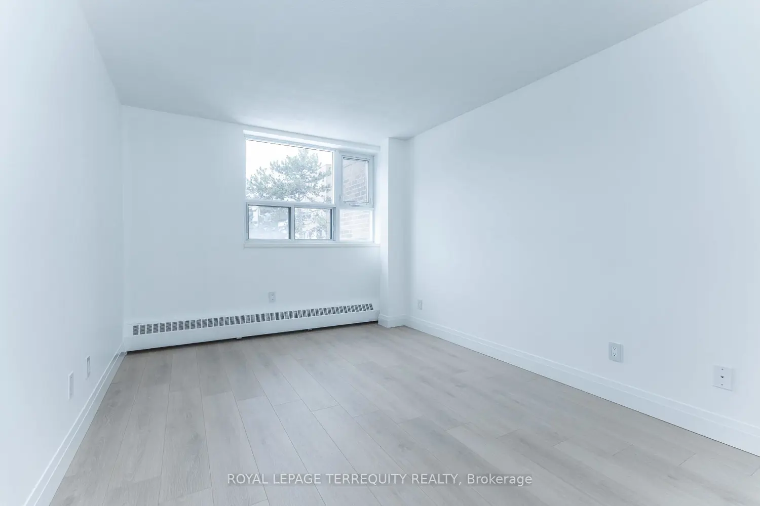Additional image 17 of 30 Sunrise Avenue 202