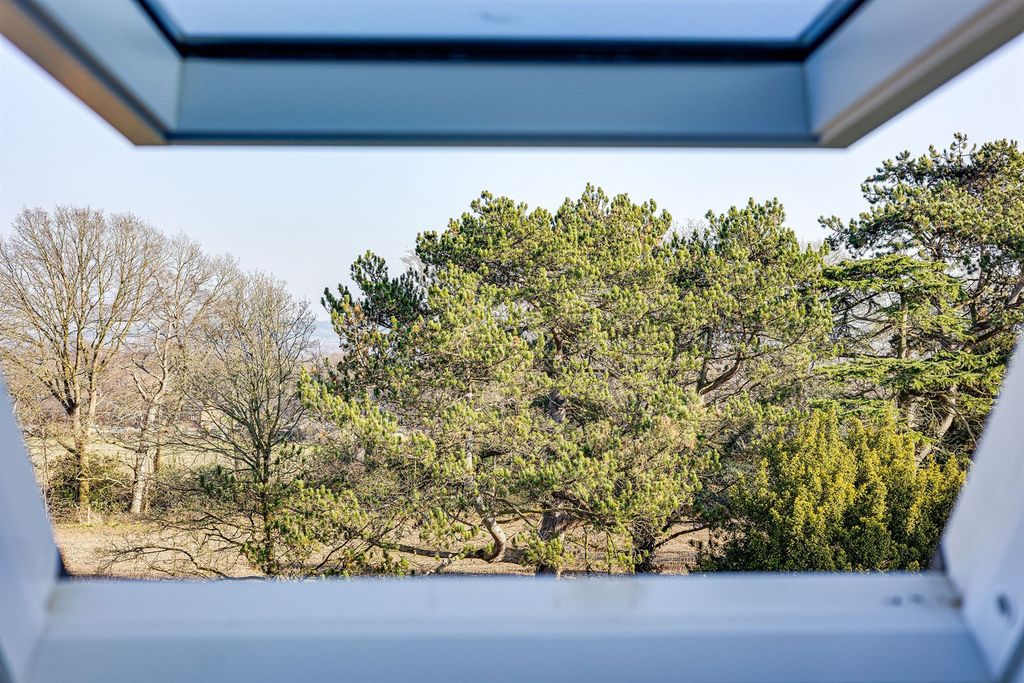 Additional image 15 of 3 bed flat for saleFerma Lane, Great Barrow CH3