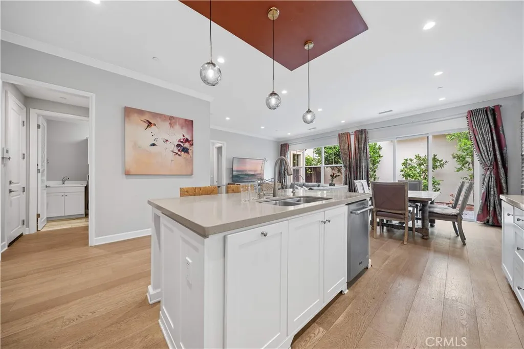 Additional image 13 of 114 Guinness, Irvine, CA 92620