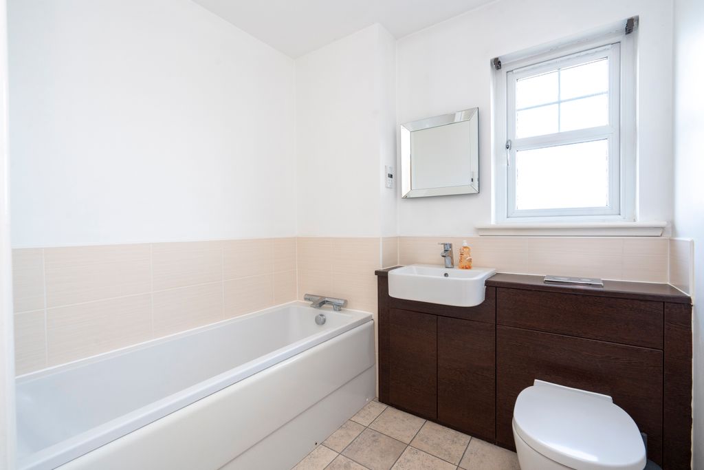 Additional image 4 of 2 bed flat for saleLeyland Road, Bathgate EH48