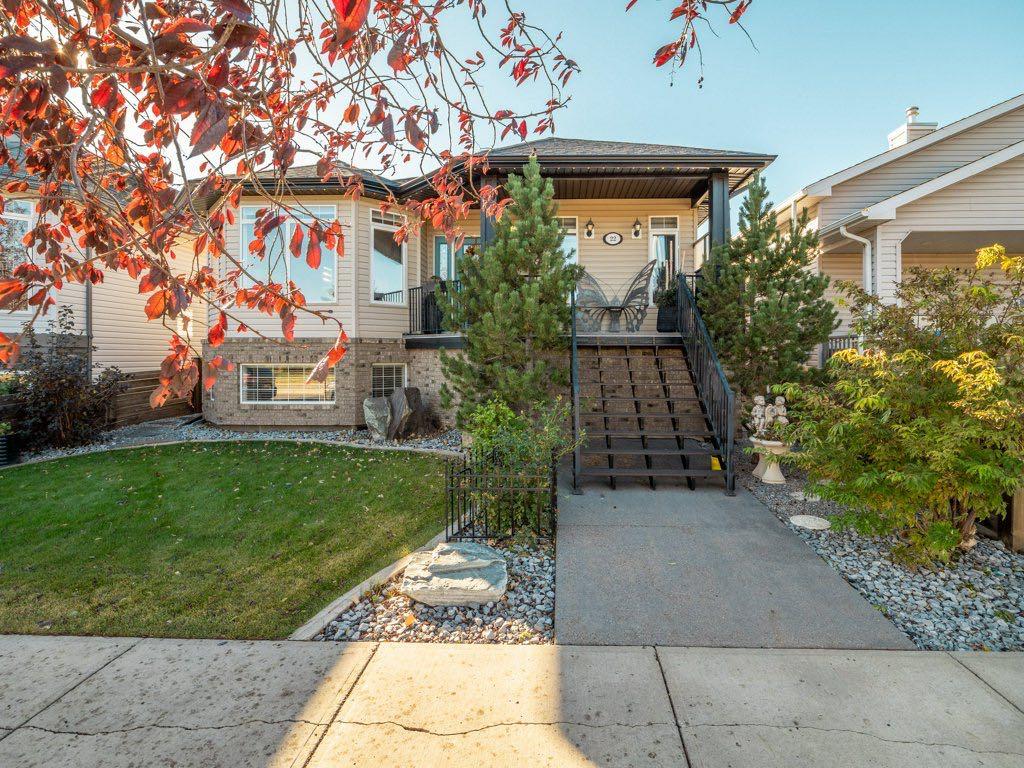 22 Riverstone Boulevard W, Lethbridge, AB, T1K 7X3 photo 2