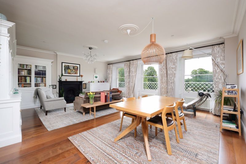 2 bed flat for saleLitfield, Clifton Down, Bristol BS8 photo 2