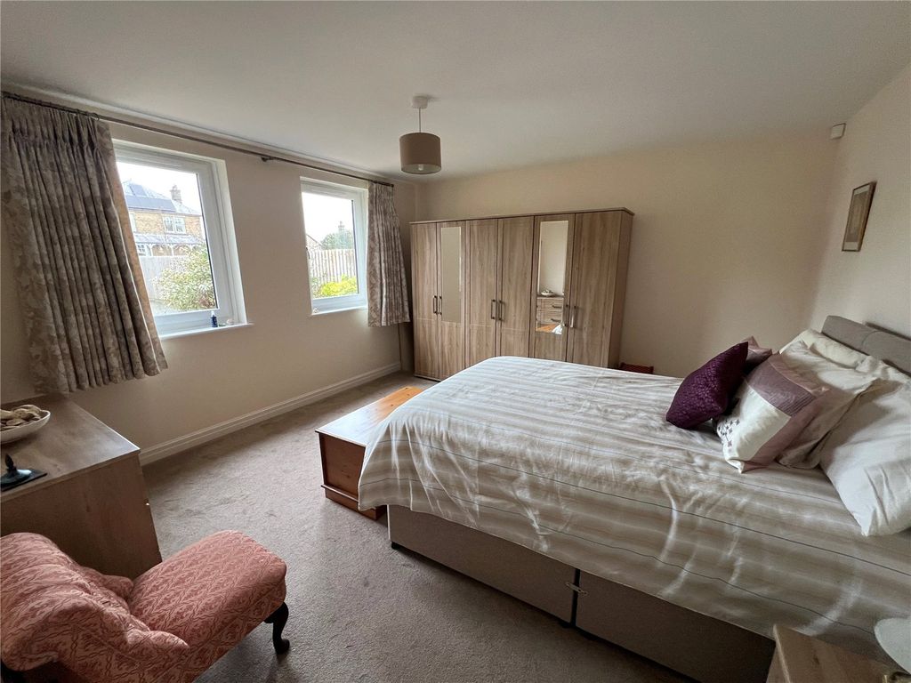 2 bed flat for saleWhaley Lane, Whaley Bridge, High Peak, Derbyshire SK23 photo 5