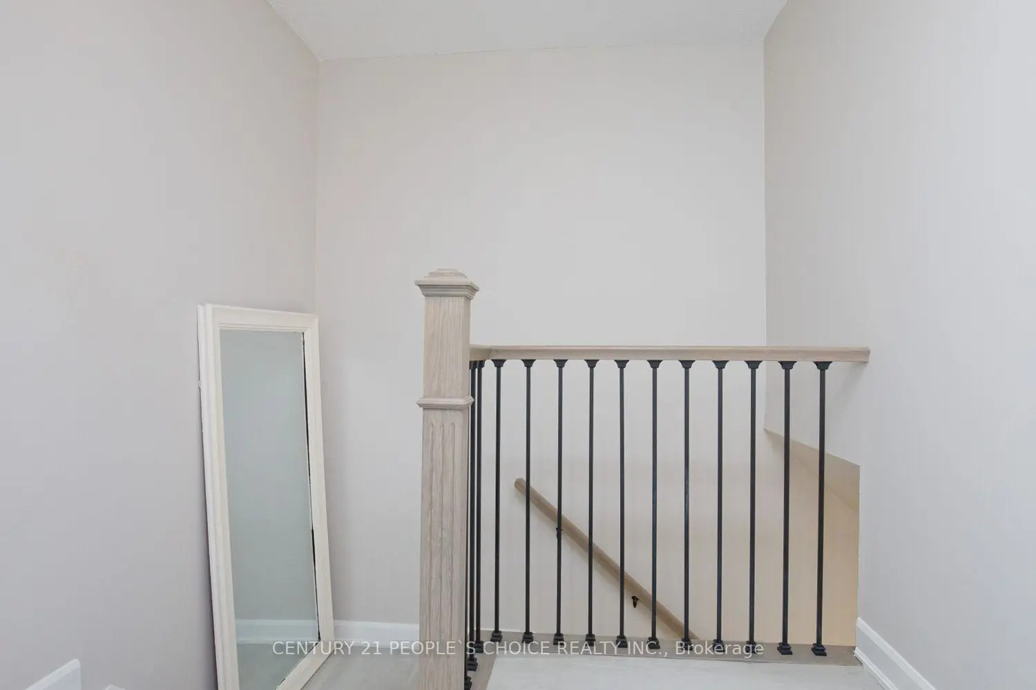 Additional image 6 of 3525 Brandon Gate 54