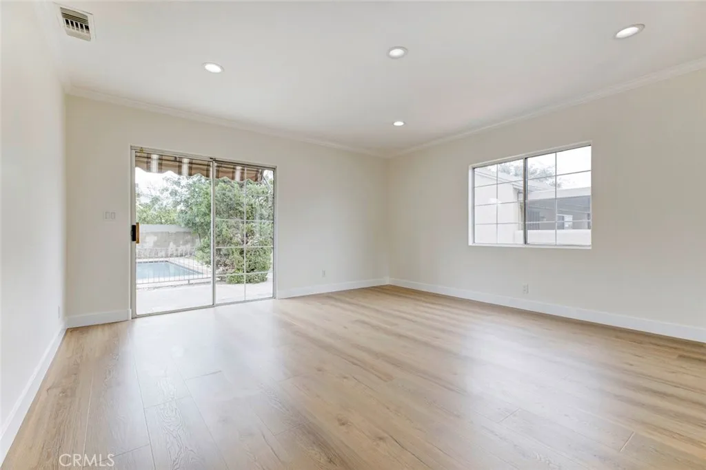 Additional image 53 of 6622 Varna Ave, Van Nuys, CA 91401