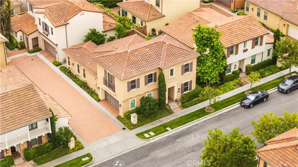 Additional image 40 of 114 Guinness, Irvine, CA 92620