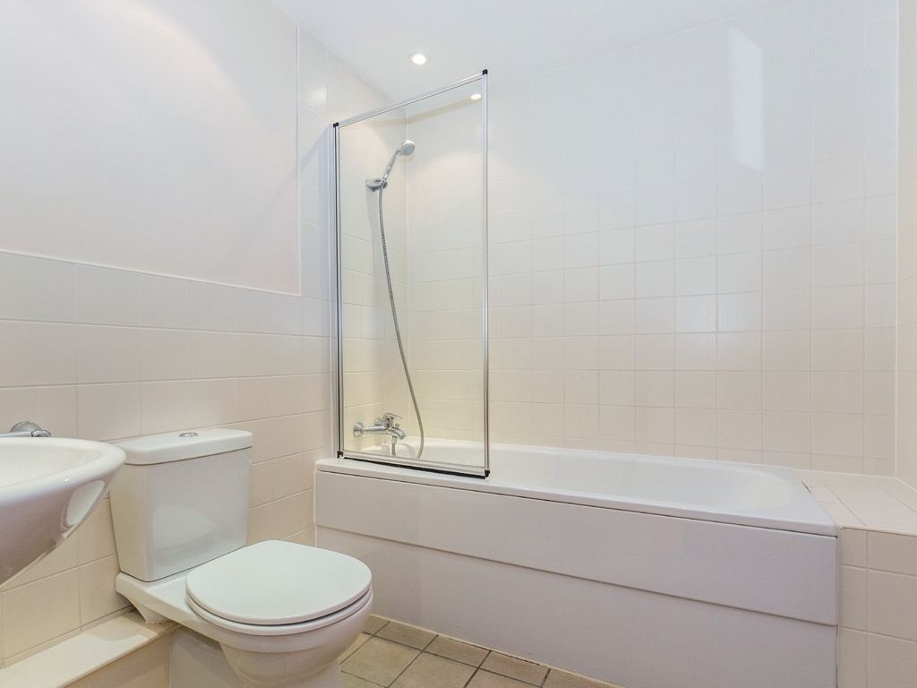 Additional image 5 of 2 Bed Flat, Velocity West, LS11, N1 7GU