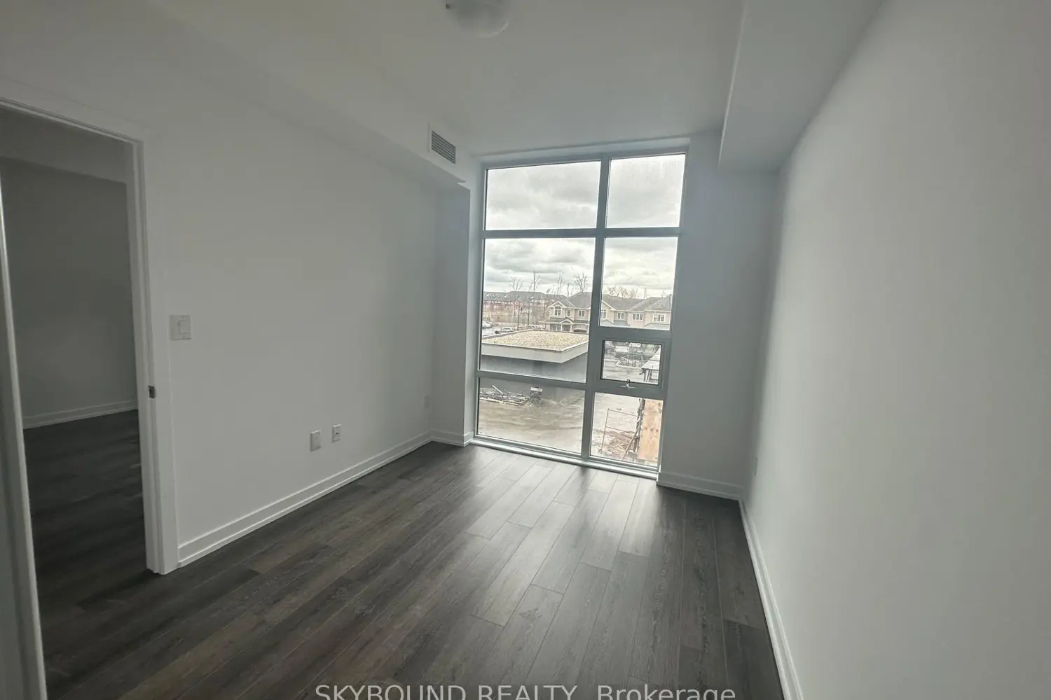 Additional image 7 of 470 Dundas Street 212