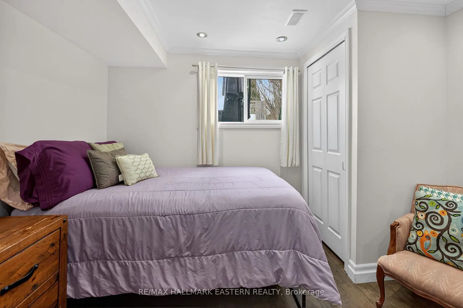 Additional image 15 of 488 Crystal Drive