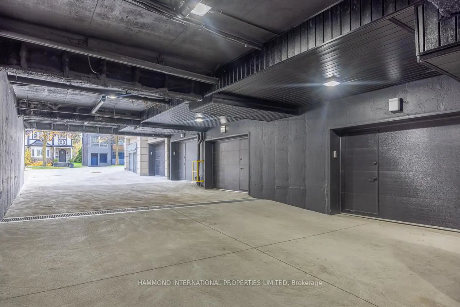 Additional image 10 of 1171 Avenue Road