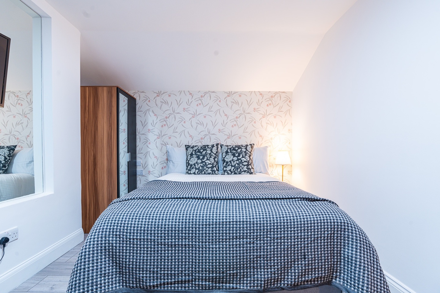 Additional image 20 of 3 Bed Flat, North End Road, W14, N1 7GU