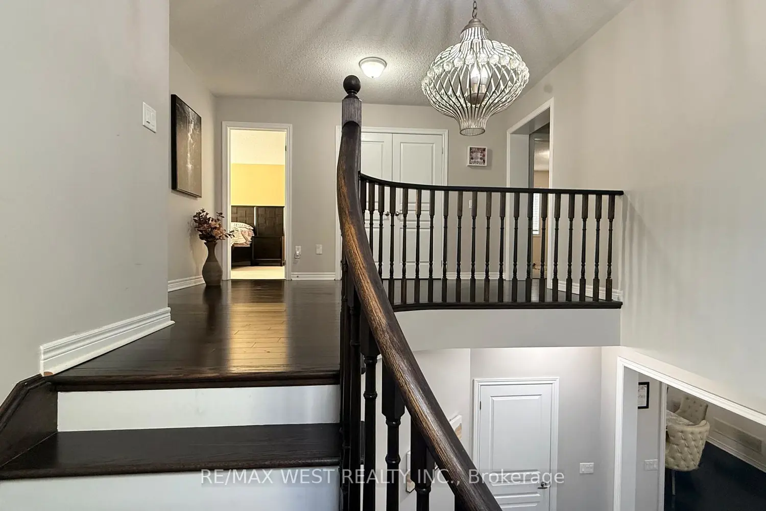 124 Johnson Drive photo 4