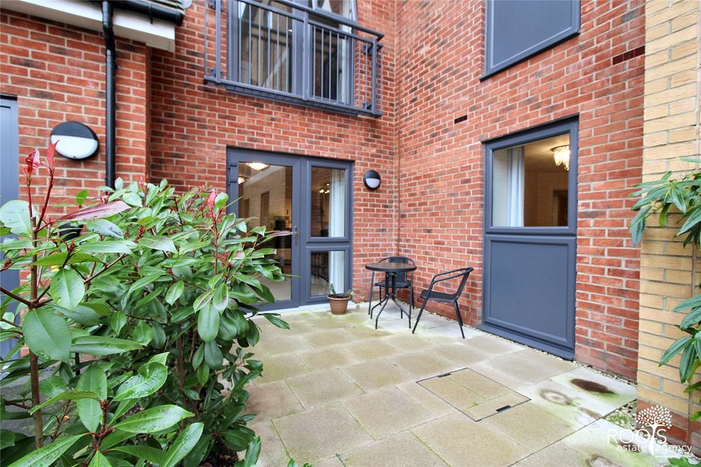 Additional image 10 of 1 bed flat for saleThatcham, Berkshire RG19