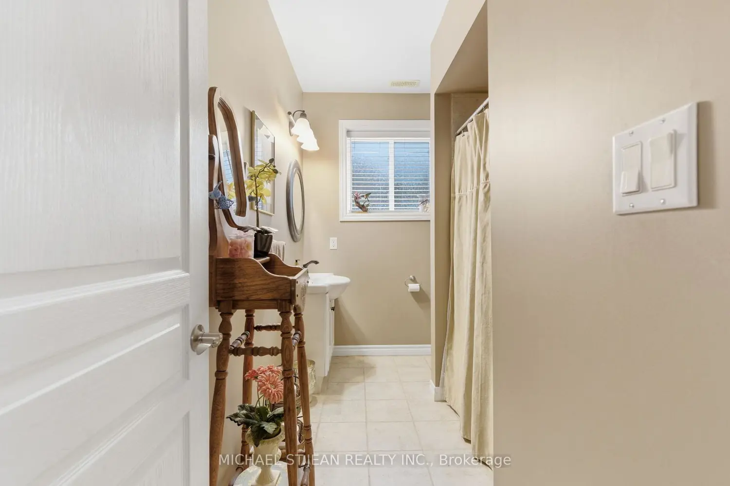 Additional image 12 of 6295 Townline Road