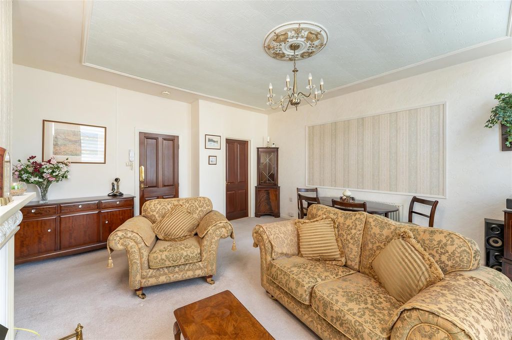 Additional image 3 of 2 bed flat for saleDeaconess Court, Queens Road, Ilkley LS29