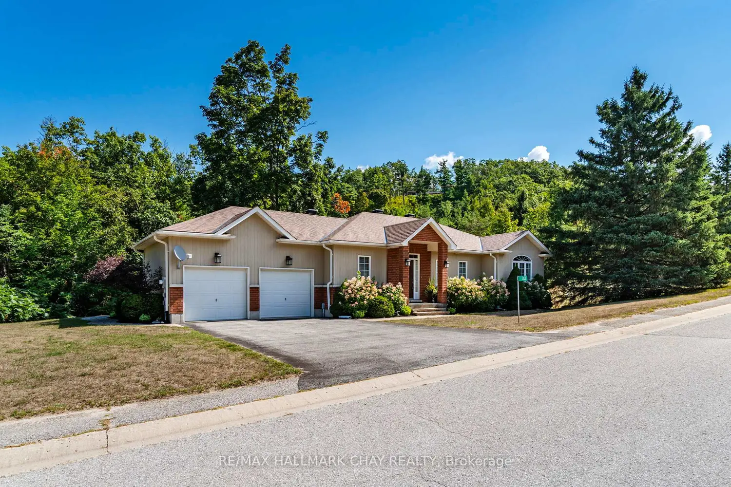 Additional image 3 of 32 Valleycrest Drive