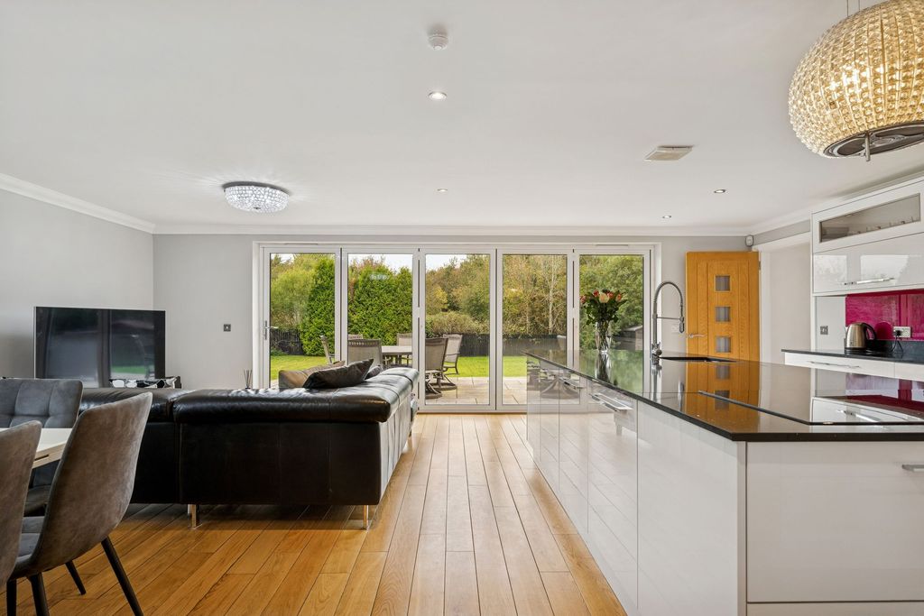 Additional image 6 of 6 bed detached house for saleHamilton Way, East Whitburn EH47