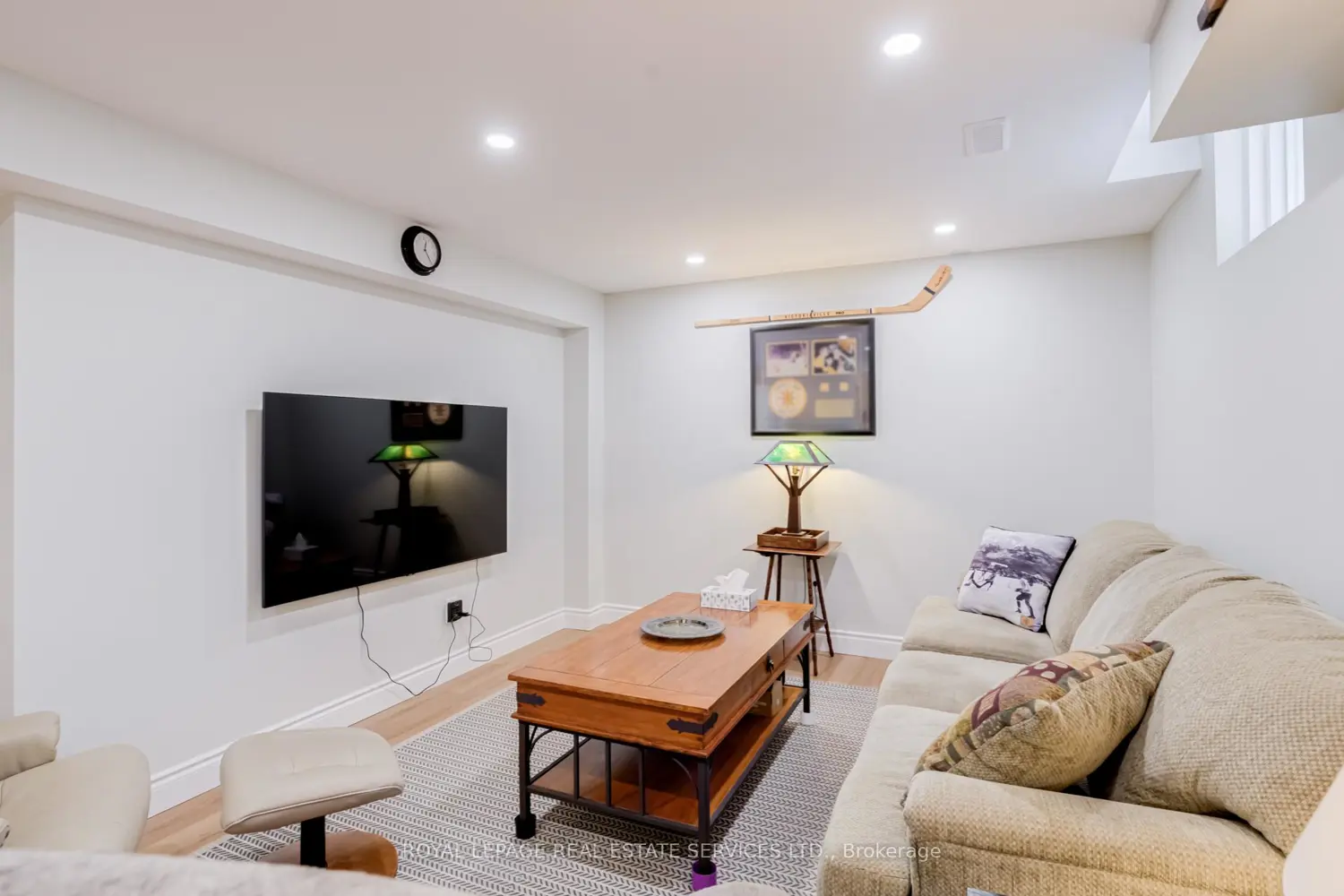 Additional image 12 of 92 Gray Avenue