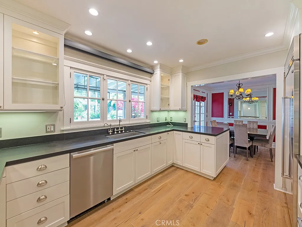Additional image 13 of 5463 Katherine Ave, Sherman Oaks, CA 91401