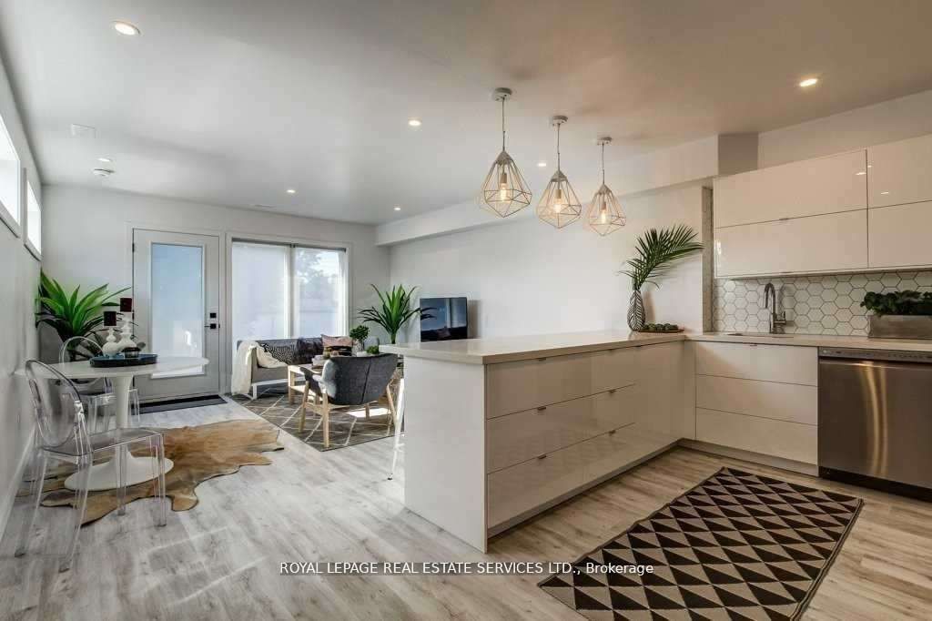 Additional image 2 of A-6 Florence Crescent, Toronto, ON, M6N 4E4