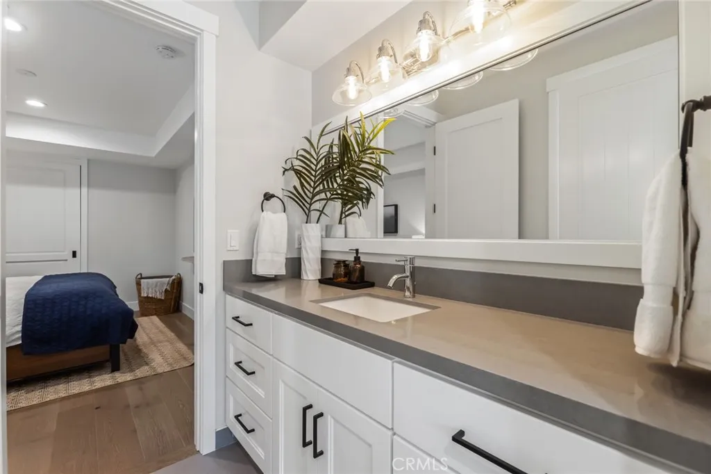 Additional image 8 of 204 S Helberta, Redondo Beach, CA 90277