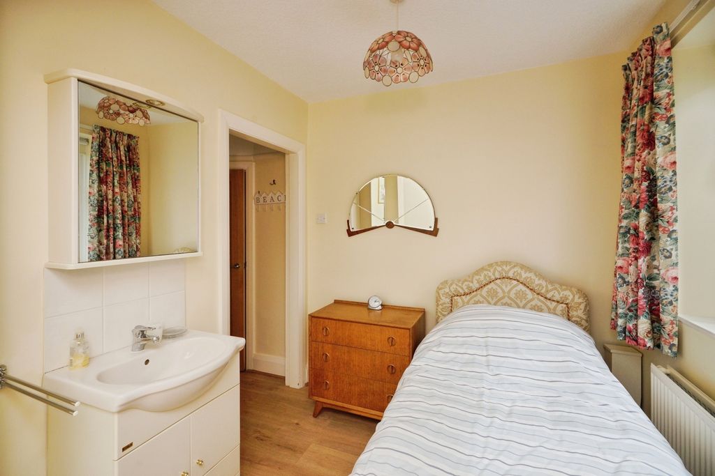 Additional image 14 of 3 bed flat for saleRhos Promenade, Rhos On Sea, Colwyn Bay, Conwy LL28