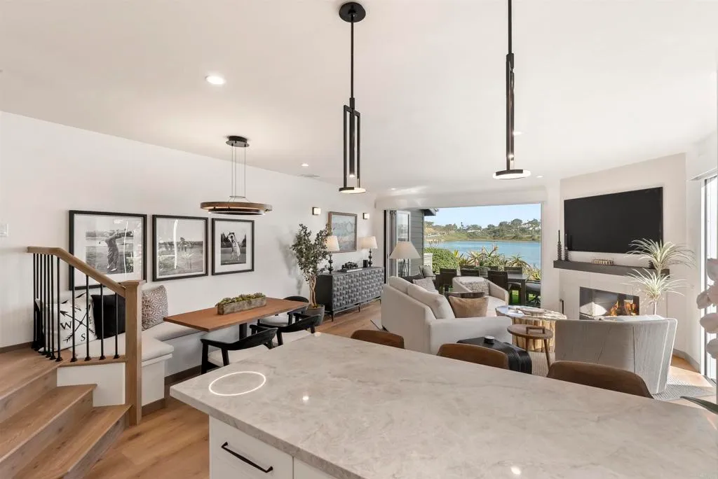 Additional image 5 of 2923 Sandy Pointe Unit 8, Del Mar, CA 92014