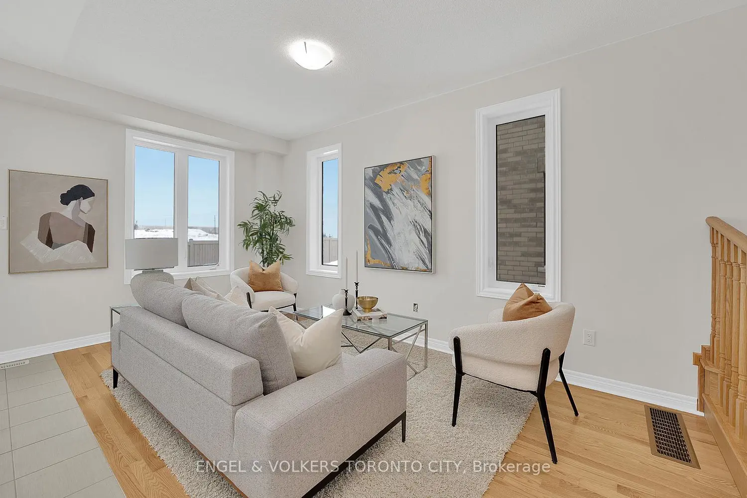 132 Mumbai Drive photo 4